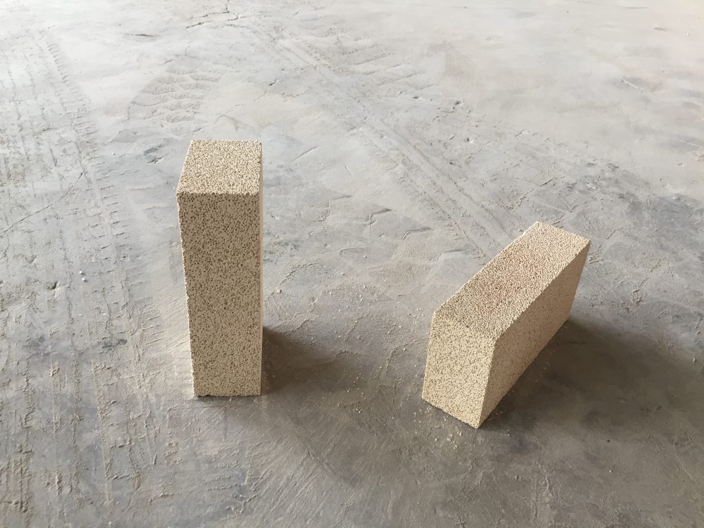 1.0 輕質(zhì)高鋁保溫磚 保溫磚廠家_輕質(zhì)磚理化指標_輕質(zhì)保溫磚價格